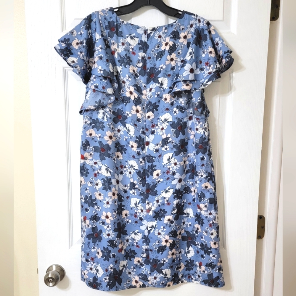 Loft Blue & White Floral Mini Shift Dress with Ruffled Flutter Sleeves - Picture 2 of 4